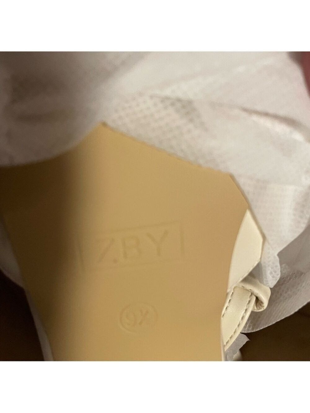 ZBY T Strap Heels Cream Black Women's Size 9.5 - Picture 7 of 13